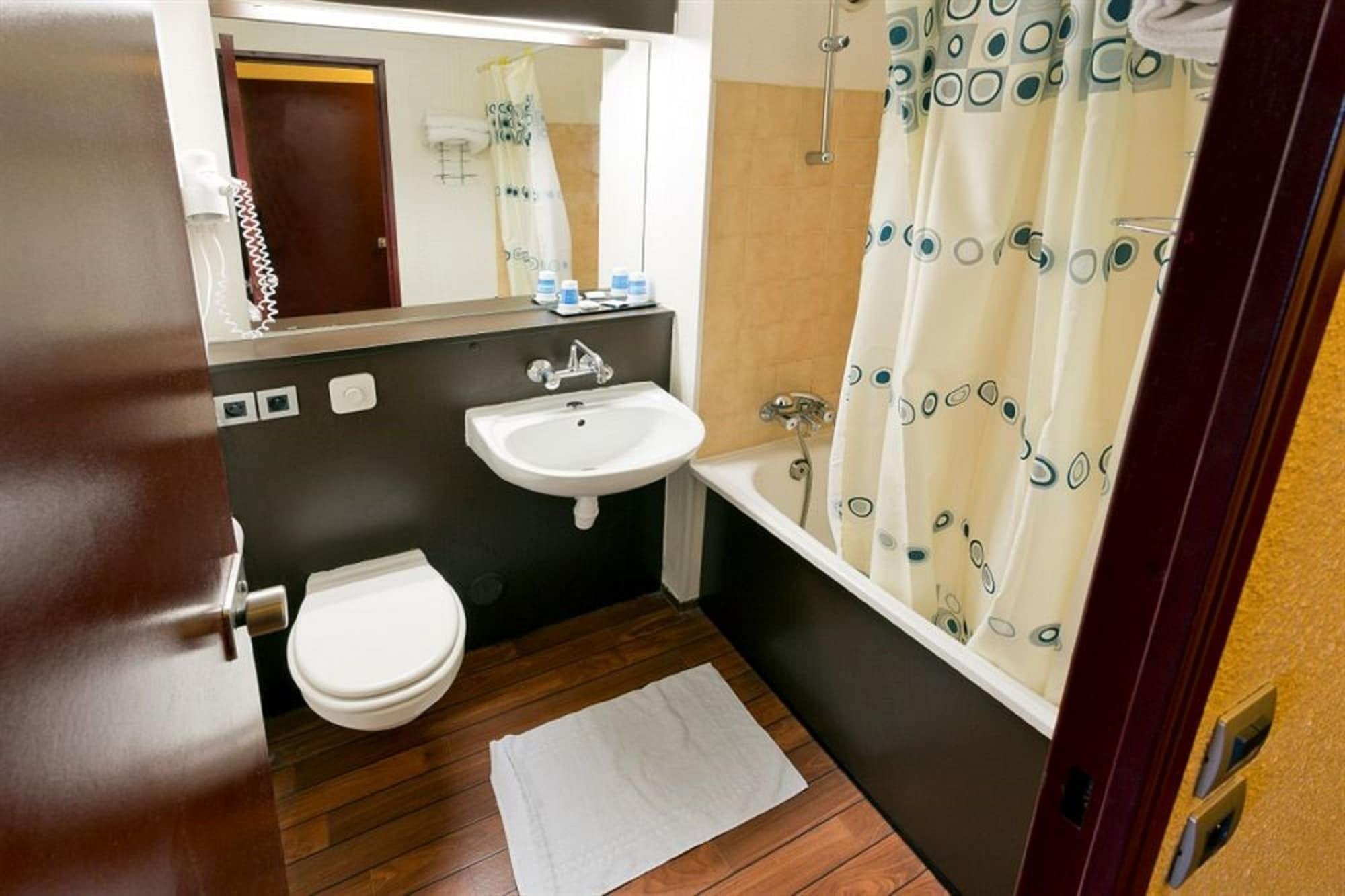 Hotel Ibis Styles Paris Hippodrome De Vincennes Joinville-le-Pont Zewnętrze zdjęcie